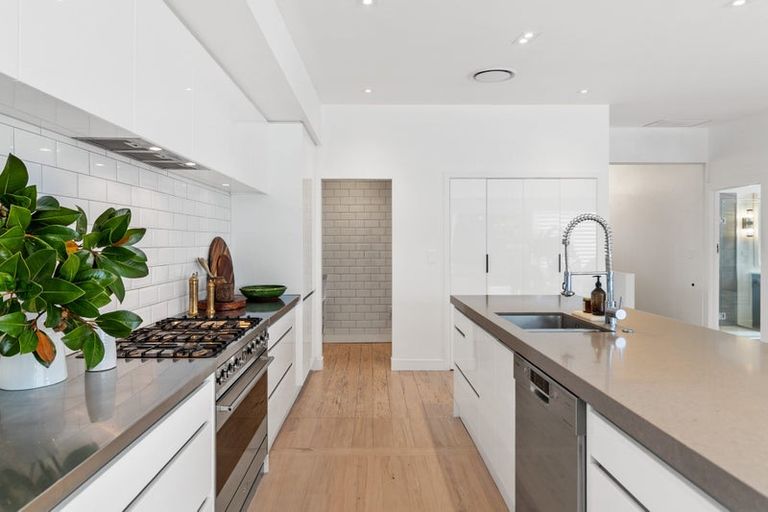 Photo of property in 18 Pine Street, Mount Eden, Auckland, 1041