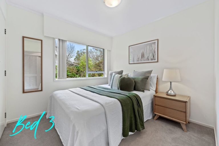 Photo of property in 54 Saddleback Rise, Murrays Bay, Auckland, 0630