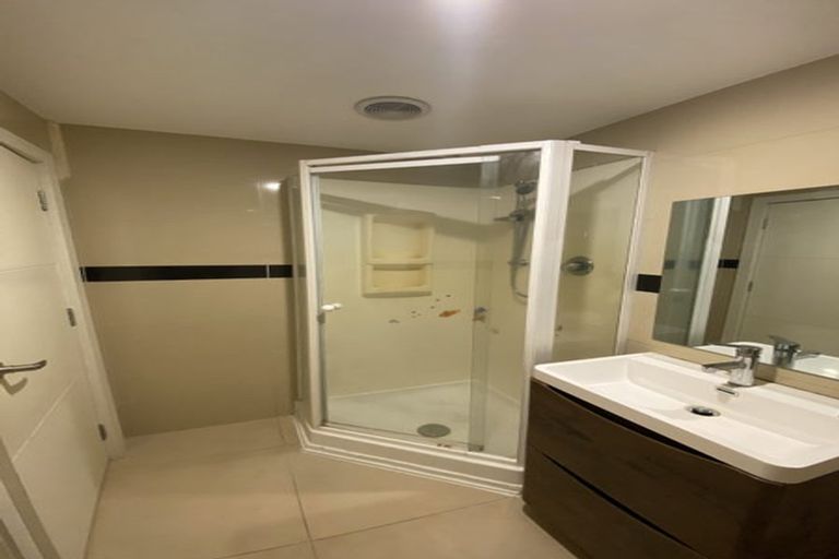 Photo of property in 86d Kelman Road, Kelston, Auckland, 0602