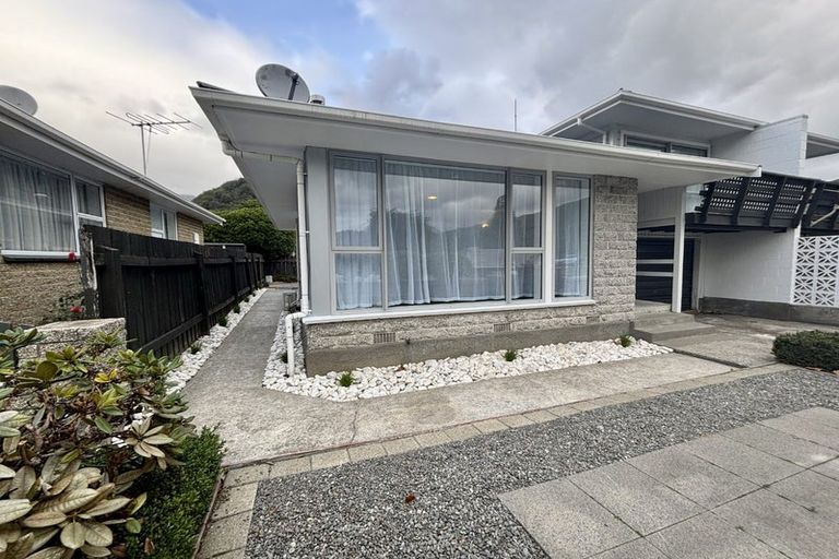 Photo of property in Nelson Square, Picton, 7220