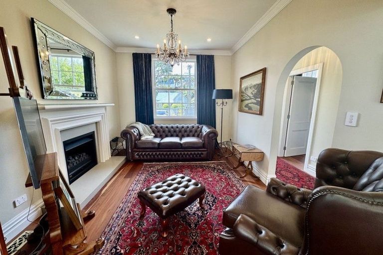 Photo of property in 240 Tinakori Road, Thorndon, Wellington, 6011