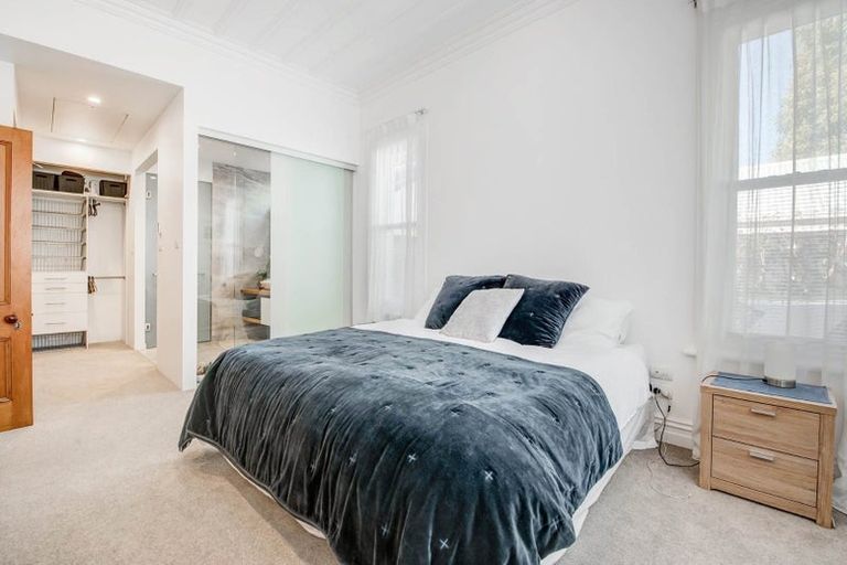 Photo of property in 2 Tainui Road, Devonport, Auckland, 0624