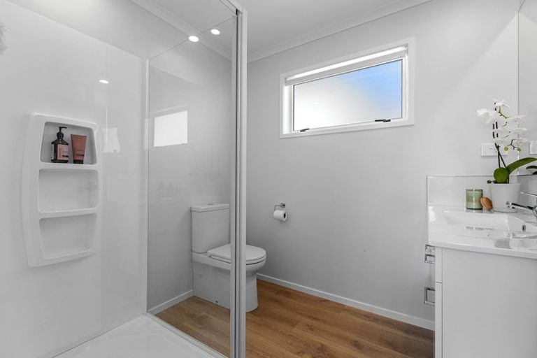 Photo of property in 64 Riley Crescent, Papamoa Beach, 3118