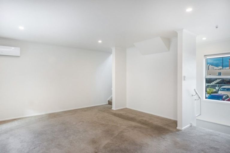 Photo of property in 9/7 Vialou Street, Hamilton Central, Hamilton, 3204