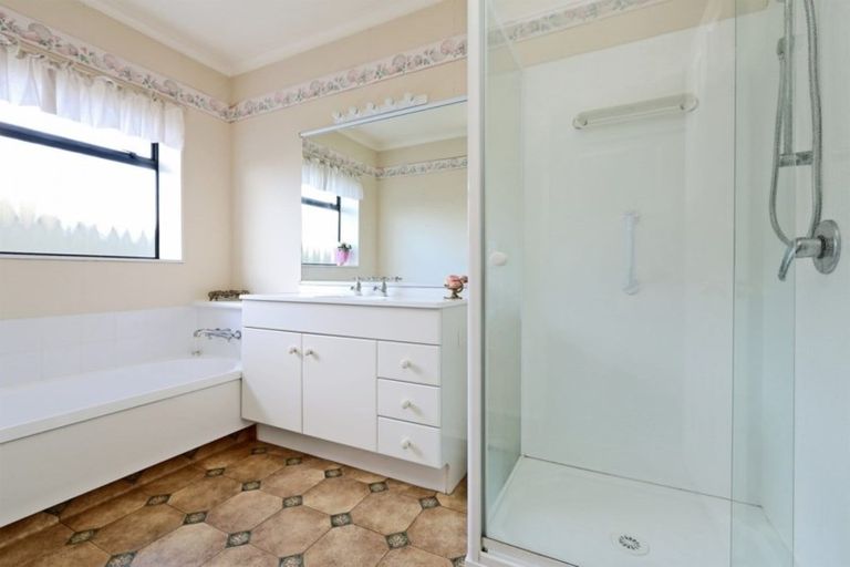 Photo of property in 49c Auckland Road, Greenmeadows, Napier, 4112