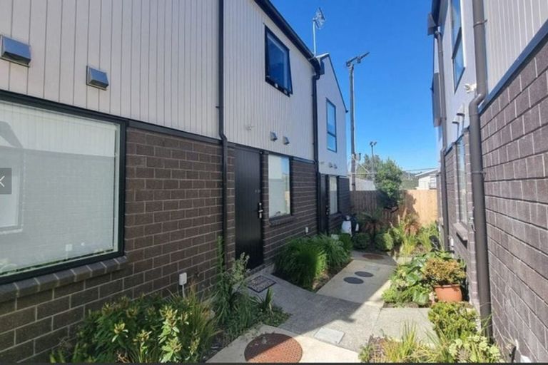 Photo of property in 14/3234 Great North Road, New Lynn, Auckland, 0600