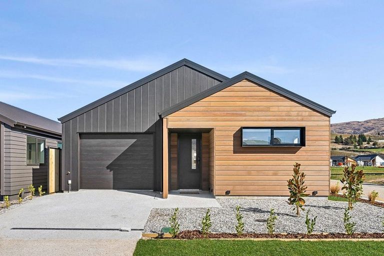 Photo of property in 9 Sandstorm Way, Cromwell, 9310