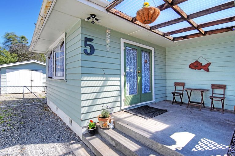 Photo of property in 5 York Street, Solway, Masterton, 5810