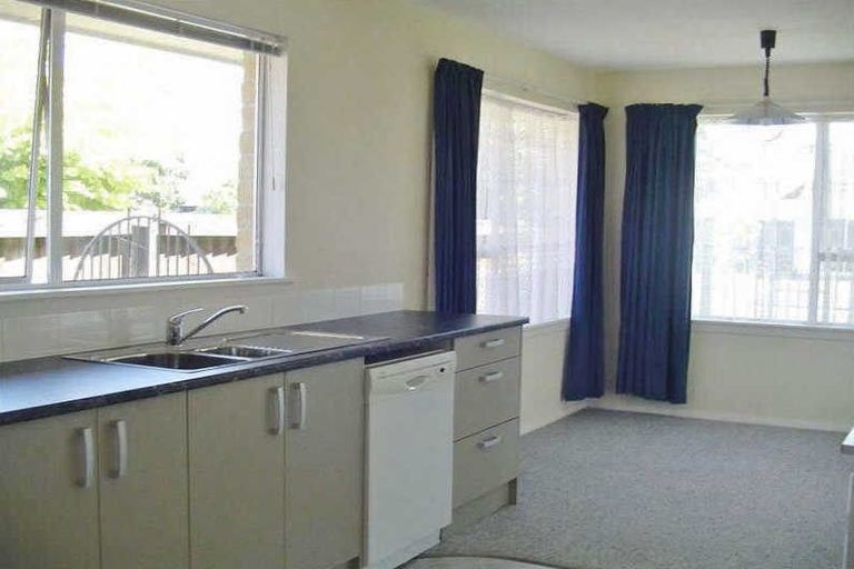 Photo of property in 14 Ashwood Street, Parklands, Christchurch, 8083