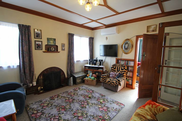 Photo of property in 16 Conway Street, Oamaru North, Oamaru, 9400