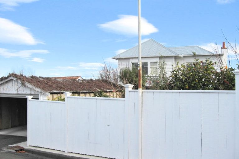 Photo of property in 5 Cobden Lane, Bluff Hill, Napier, 4110