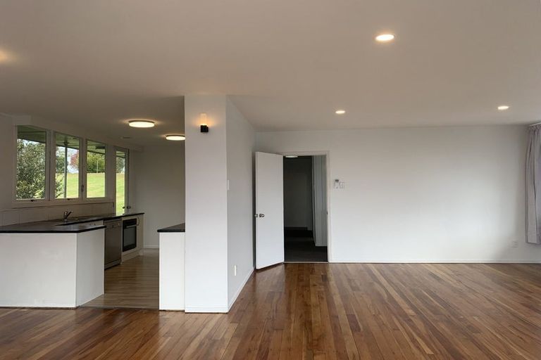 Photo of property in 4130 Great North Road, Glendene, Auckland, 0602