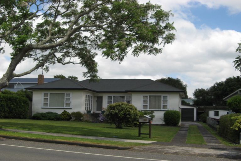 Photo of property in 247 Queen Street, Pukekohe, 2120