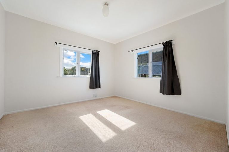 Photo of property in 345 Main Road, Huapai, Kumeu, 0810