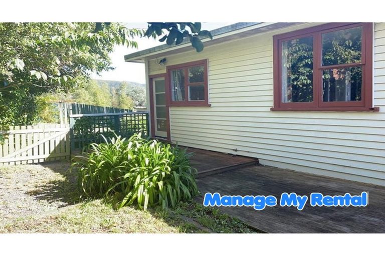 Photo of property in 40 Parenga Street, Wainuiomata, Lower Hutt, 5014