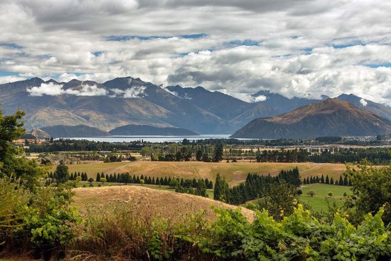 Photo of property in 711 Mount Barker Road, Wanaka, 9382