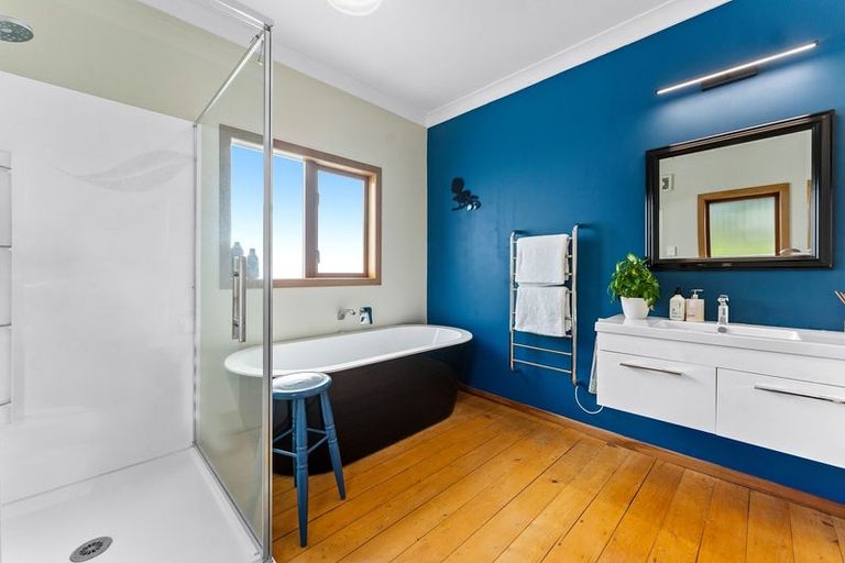 Photo of property in 14 Moore Street, Hillcrest, Auckland, 0627