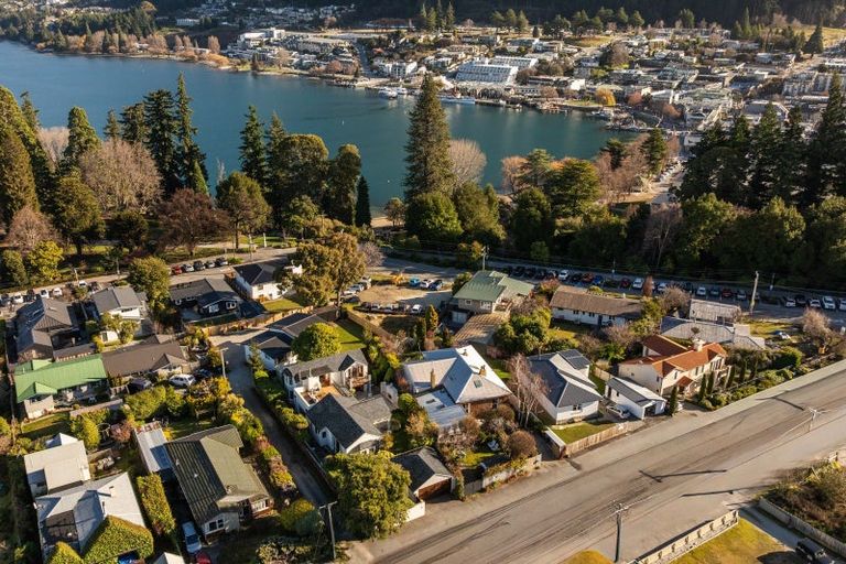 Photo of property in 7 Brisbane Street, Queenstown, 9300
