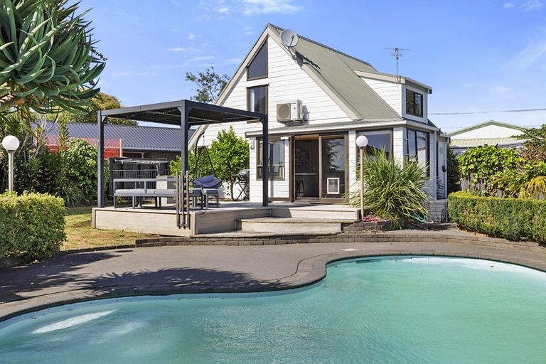 Photo of property in 21 Rata Street, Upper Vogeltown, New Plymouth, 4310