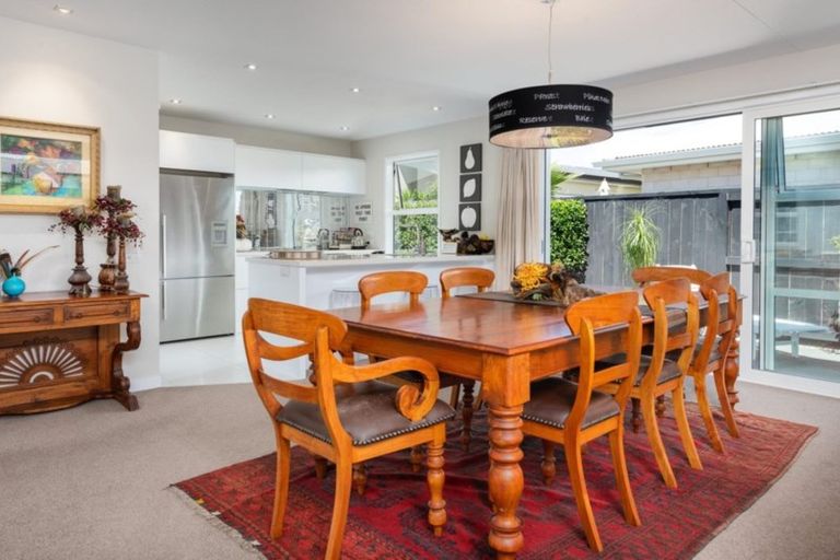 Photo of property in 17 Aubrey Way, Brookfield, Tauranga, 3110