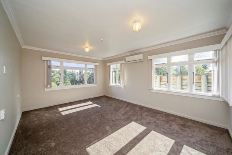 Photo of property in 1/16 Ridd Street, Lynmouth, New Plymouth, 4310