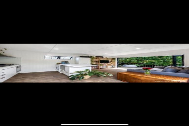 Photo of property in 16 Rossgrove Terrace, Mount Albert, Auckland, 1025