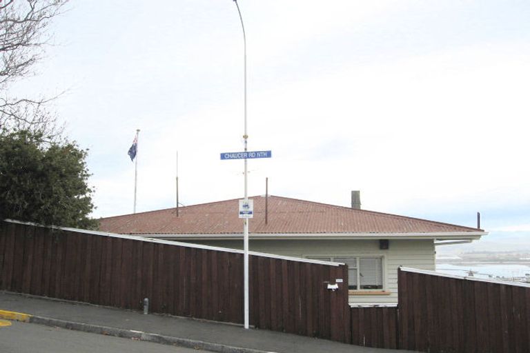 Photo of property in 116 Chaucer Road North, Hospital Hill, Napier, 4110