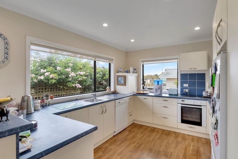 Photo of property in 1/58 Grey Street, Waitara, 4320