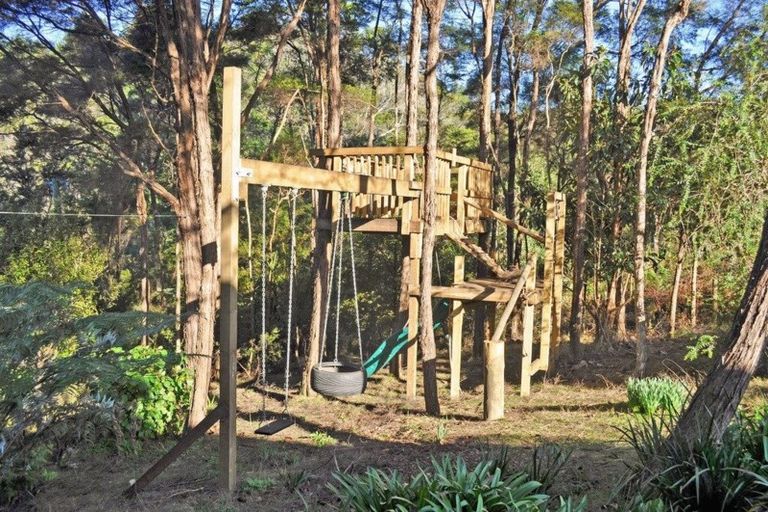 Photo of property in 36 Schoolhouse Bay Road, Kawau Island, 0920