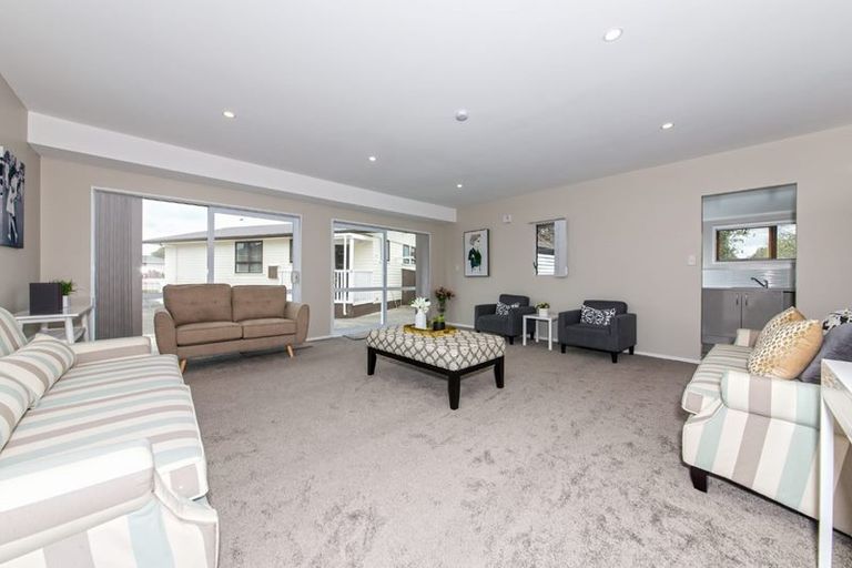 Photo of property in 68 Friesian Drive, Mangere, Auckland, 2022