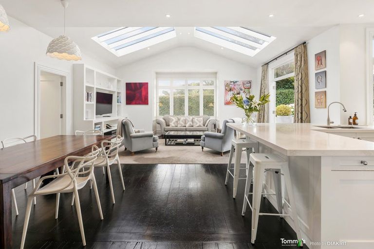 Photo of property in 17b Homewood Avenue, Karori, Wellington, 6012