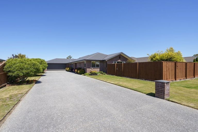 Photo of property in 20 Gilchrist Place, Kaiapoi, 7630