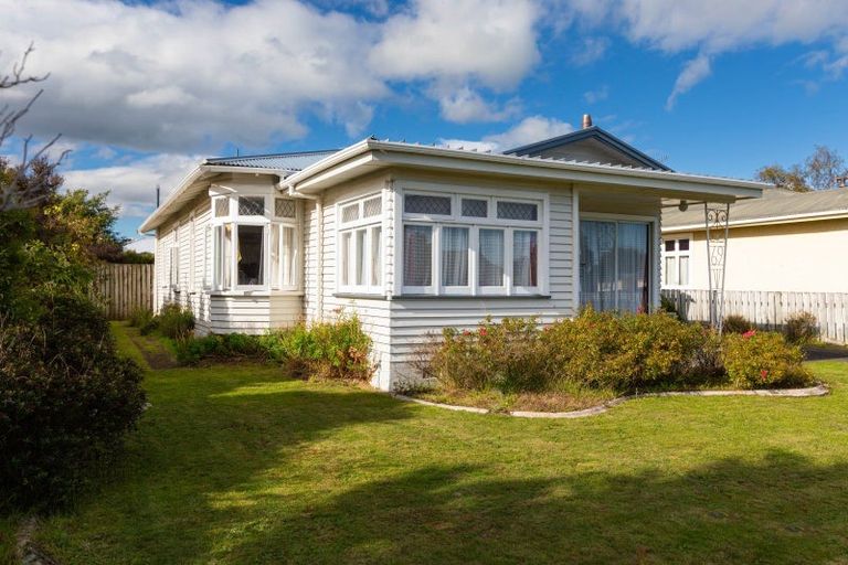 Photo of property in 69 Gordon Street, Dannevirke, 4930