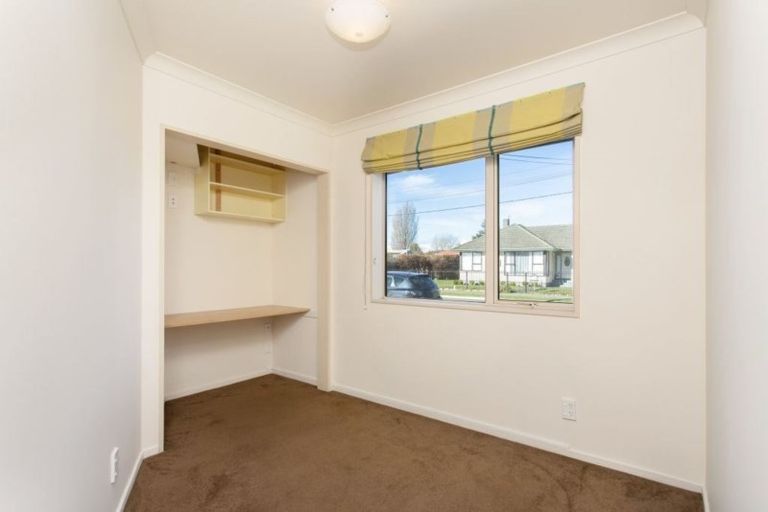 Photo of property in 28 Landy Street, Dallington, Christchurch, 8061