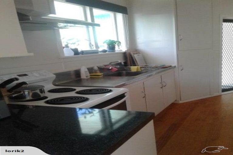 Photo of property in 46 Stott Avenue, Birkdale, Auckland, 0626