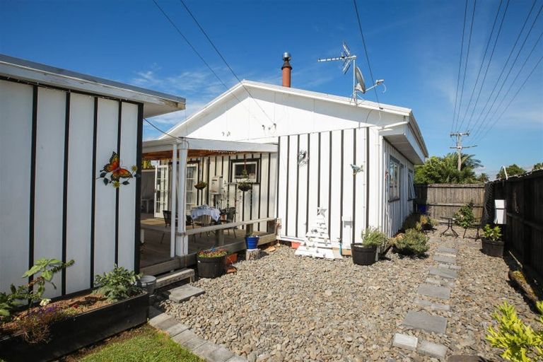 Photo of property in 21 Station Road, Paeroa, 3600