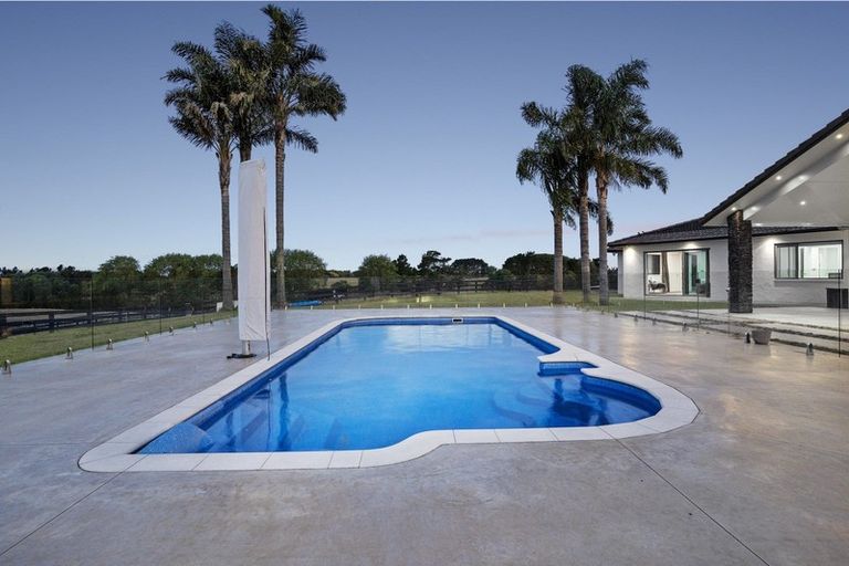 Photo of property in 98 Dyke Road, Karaka, Papakura, 2580