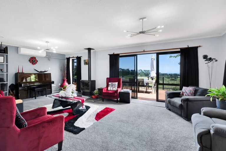 Photo of property in 2 Waireka Road, Omata, New Plymouth, 4374