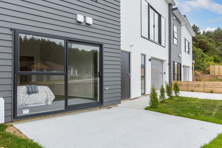 Photo of property in 8 Tradewinds Drive, Whitby, Porirua, 5024