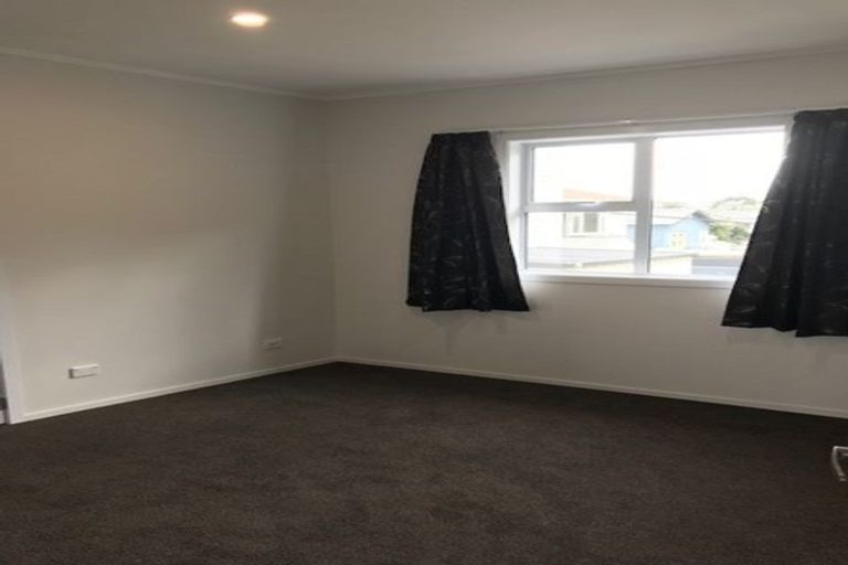 Photo of property in 30 Brighton Street, Island Bay, Wellington, 6023