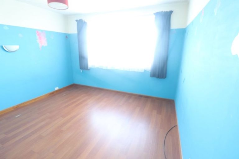 Photo of property in 35a Wade River Road, Stanmore Bay, Whangaparaoa, 0932