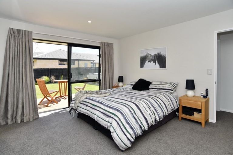 Photo of property in 4 Wairepo Close, Rangiora, 7400