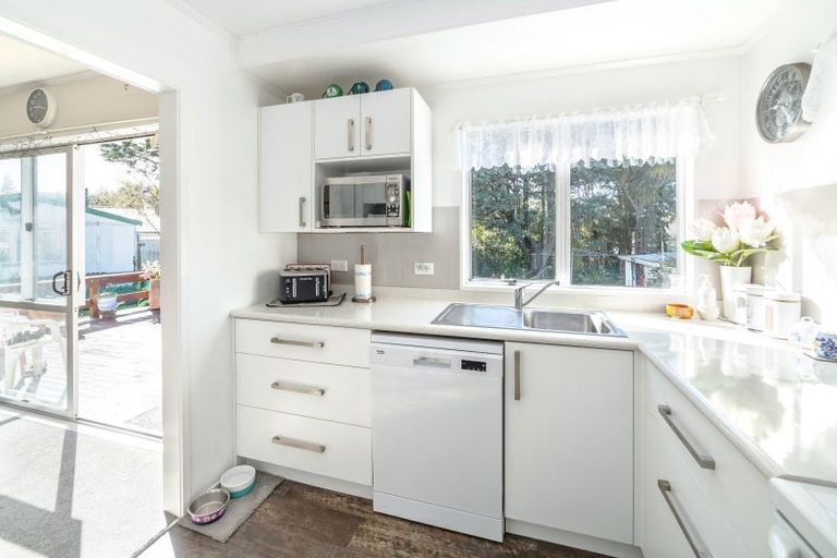 Photo of property in 28 Churchill Crescent, Featherston, 5710