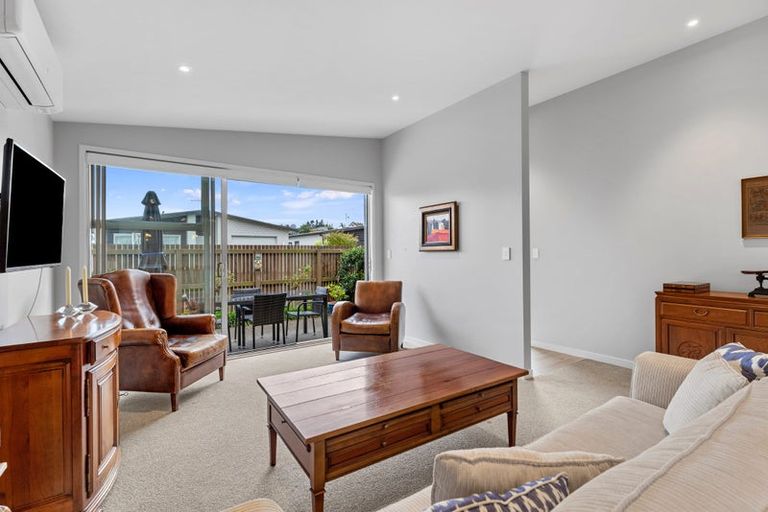 Photo of property in 90 Saint Pauls Drive, Brookfield, Tauranga, 3110