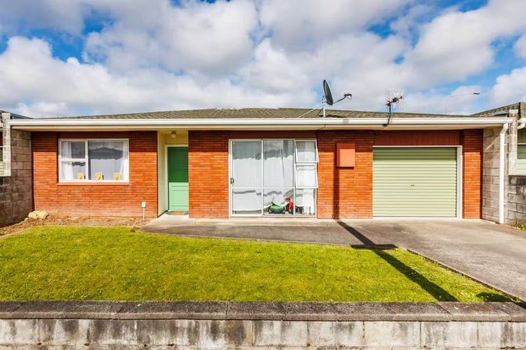 Photo of property in 20 Fitzroy Street, Terrace End, Palmerston North, 4410
