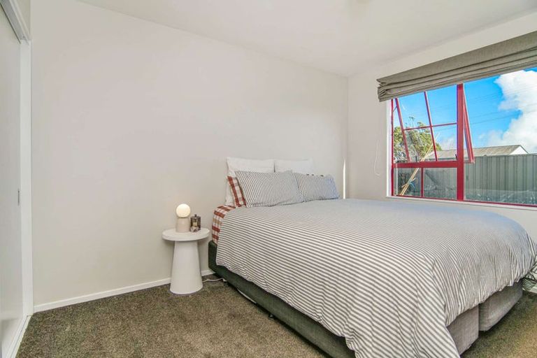 Photo of property in 1 Derby Street, Westport, 7825