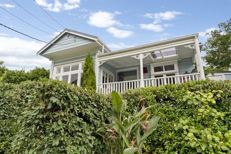 Photo of property in 11 Tilley Road, Paekakariki, 5034