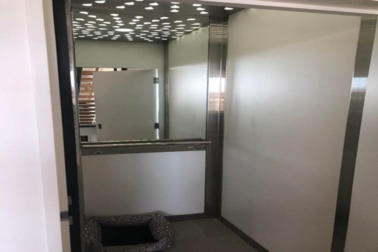 Photo of property in 2c The Terrace, Takapuna, Auckland, 0622