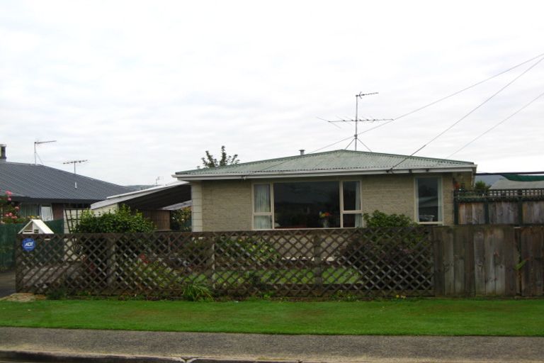 Photo of property in 80 Tyne Street, Mosgiel, 9024