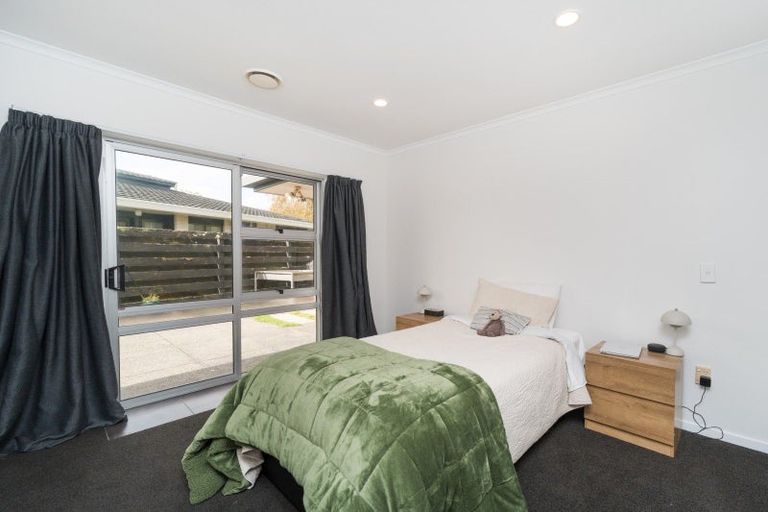 Photo of property in 8 Aintree Crescent, Awapuni, Palmerston North, 4412